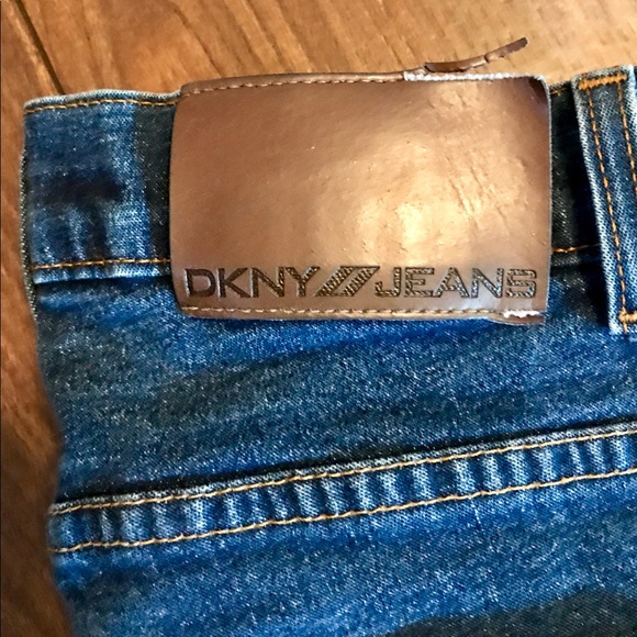 DKNY Everywhere Jeans Created for Macy’s - Picture 3 of 3
